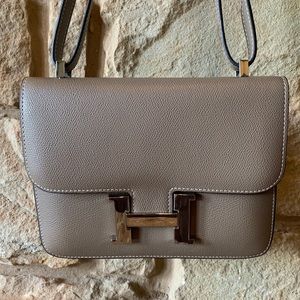 Crossbody/shoulder bag